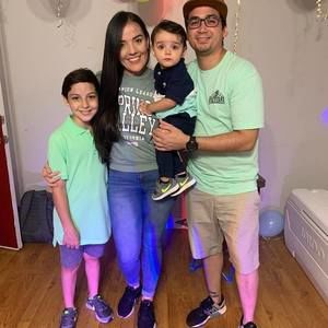 Meet your Posher, Ivett